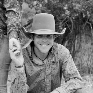 Meet your Posher, Casey